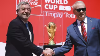 Juan Ramón de la Fuente (izq.) encabezó la ceremonia.