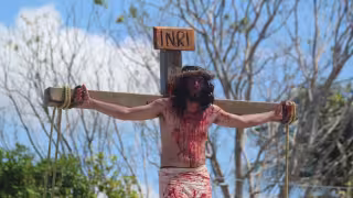 Champotón vive el viacrucis: recrean las 14 estaciones ante cientos de feligreses