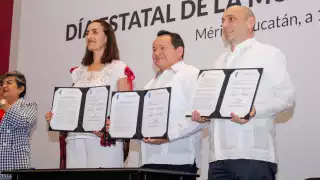 El Gobernador afirmó que el trabajo de científicas e investigadoras actuales es una “luz que guiará a nuevas generaciones”