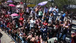 A pesar del fuerte calor, los asistentes al último derrotero del Carnaval de Mérida disfrutaron del ambiente de fiesta