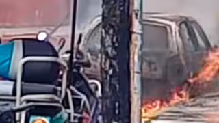 El cable provocó también que unos vehículos se incendiaran.