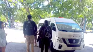 Debido a la actitud nerviosa de los extranjeros, personal del INM los llevó hacia una unidad federal