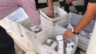 Depuración del padrón electoral incluye cancelación de credenciales