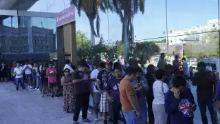 Aproximadamente 400 pesos cuesta el refrendo vehicular 2025