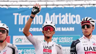 Isaac del Toro regresó al liderato