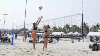 Las neoleonesas llegaron al cotejo como las favoritas, pero la dupla carmelita de Michelle Ovando y Melissa Marín hizo un juegazo