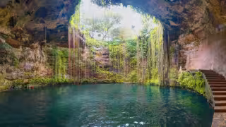 Los cenotes son sitios muy protegidos en Yucatán