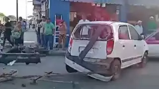 El conductor responsable al darse cuenta de los daños, huyó del lugar