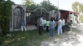 Los vecinos han sostenido reuniones para acordar cómo demostrarán la legalidad de estos predios que adquirieron a un empresario yucateco hace 18 años