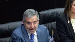 Senado ratifica a Juan Ramón de la Fuente como nuevo canciller de México