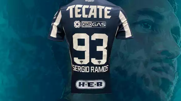 La nueva playera de Sergio Ramos en México La nueva playera de Sergio Ramos en México