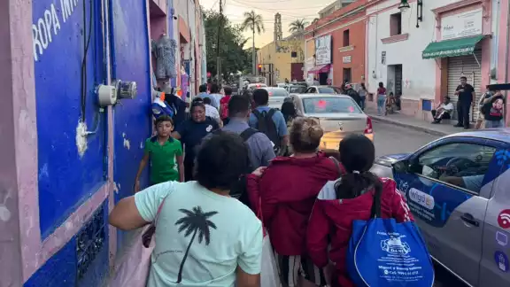 La reubicación improvisada generó molestia y retrasos entre los usuarios