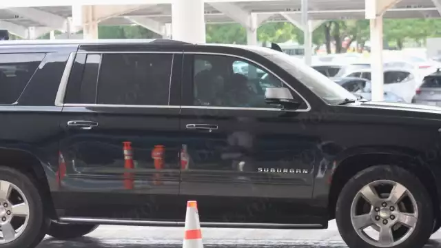 Claudia Sheinbaum viajó a la CDMX en un vuelo comercial