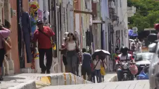 Claudia Sheinbaum anunció un aumento del 13% al salario mínimo a partir del 1 de enero de 2026.