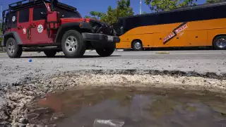 Mucha gente atraviesa largas distancias por caminos deplorables