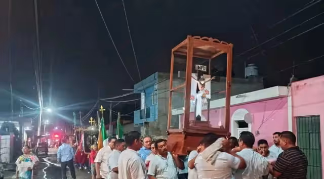 Con misa, procesión y la tradicional subida, finalizan celebraciones en honor al Cristo del Amor