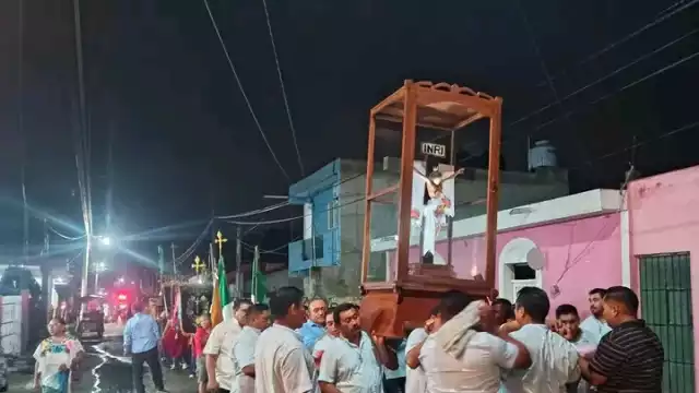 Con misa, procesión y la tradicional subida, finalizan celebraciones en honor al Cristo del Amor
