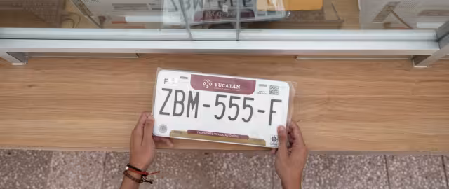 Reemplacamiento avanza con éxito y alta participación en Yucatán