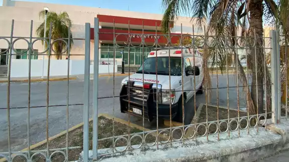 Albañil resultó gravemente herido tras caer desde cinco metros de altura