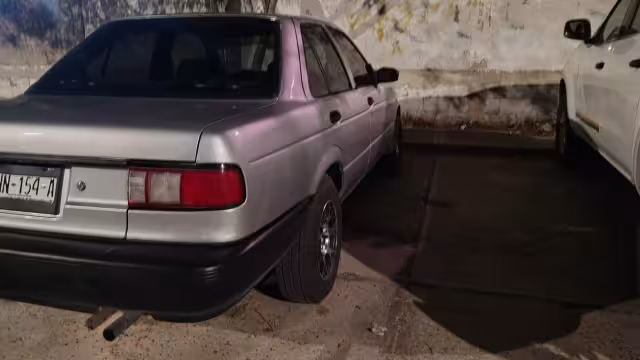 Roban vehículo en el barrio de Guadalupe