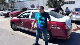 Le roban su taxi mientras le daba de baja en la Agencia Reguladora de Transporte de Campeche