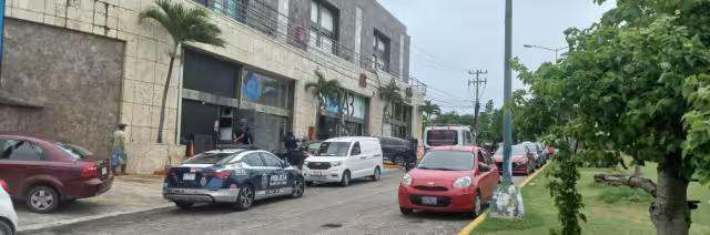 Los hombres armados escaparon sin ser detenidos