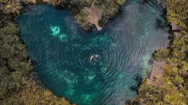 El cenote Corazón del Paraíso está ubicado a 7 kilómetros de Tulum, en la carretera Tulum-Carrillo Puerto