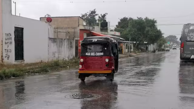 Debido al mal tiempo se recomienda salir con precaución