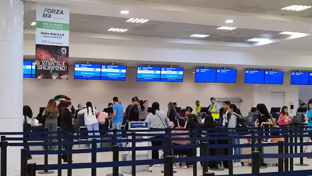 Aeropuerto de Cancún reporta más de 20 cancelaciones de vuelos