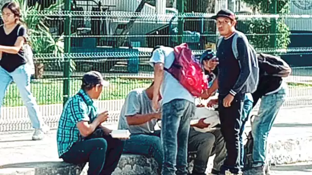 Muchos de los trabajadores que arriban en espera de ser contratados, fueron despedidos al concluir la construcción del Tren Maya