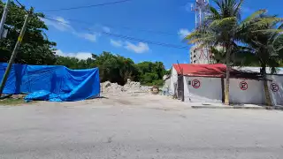 El área intervenida se ubica en la calle Cozumel, predio con presencia de cuerpos de agua