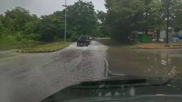 Registran inundaciones mañaneras en Chetumal