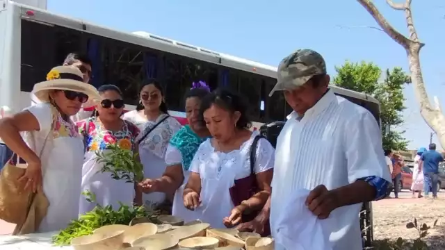 El taller, que tiene como sede Mérida, está organizado por los colectivos y es gratuito