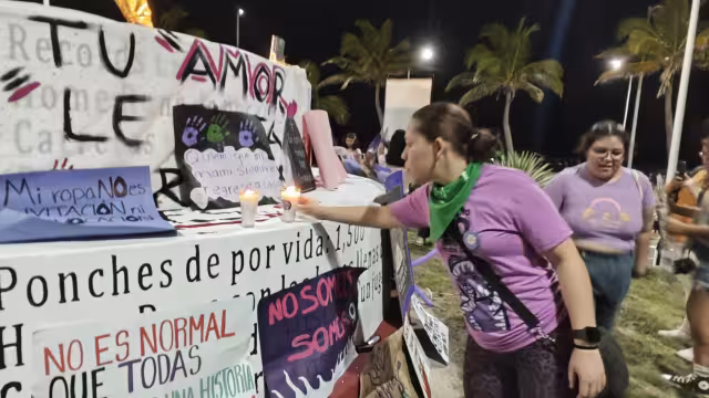 Mujeres marchan para recordar a Elizabeth, víctima de feminicidio