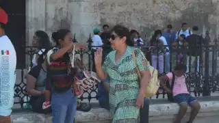 La presencia de comerciantes, en su mayoría mujeres, gana terreno en el primer cuadro de Mérida