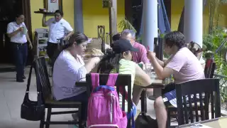 El aumento en el gasto de los hogares durante el verano coincide con otro fenómeno: el crecimiento del comercio