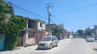 Vecinos de Escárcega denuncian apagones por falla en transformador de la CFE