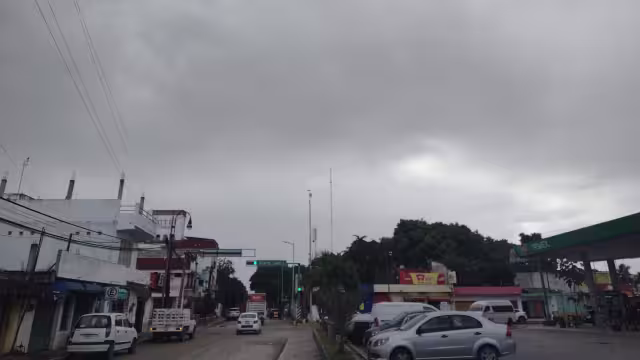Lluvias y basura causan encharcamientos en calles de Felipe Carillo Puerto