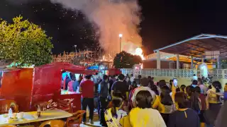 Fuego interrumpe baile popular en feria de Bolonchén