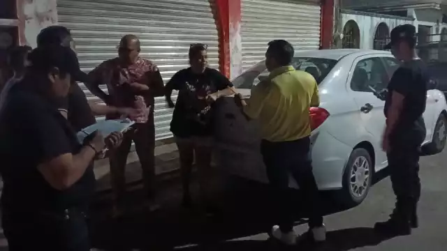 Luis May Sabido encuentra a sus perros sin vida en el patio de su casa, en la colonia Yocchenkax