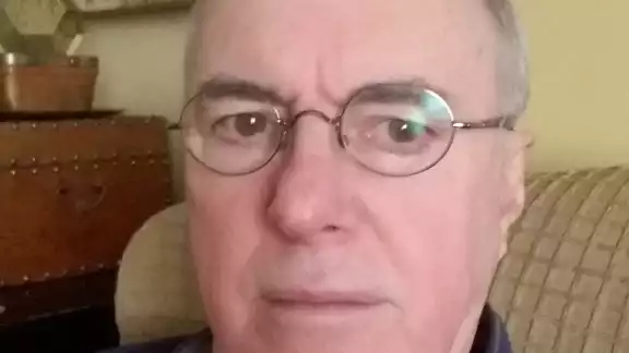 Michael Mallinson es un demócrata registrado en Utah.
