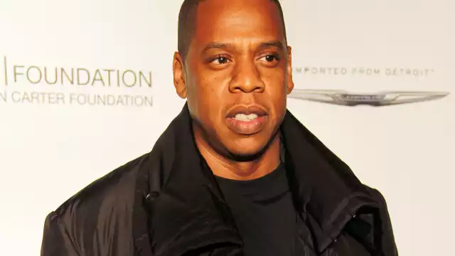 Jay-Z es acusado de agresión sexual de una menor de edad.