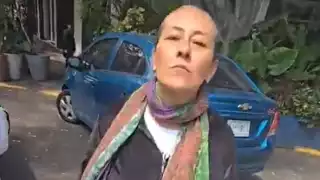 Los policías capitalinos grabaron a la mujer agresora al notar su conflictivo comportamiento