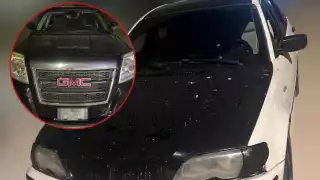 Relacionan con actividades delictivas dos vehículos  abandonados en colonia irregular de Cancún