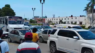 Tráfico en Campeche por Tren Ligero y demolición de pasos peatonales; Tome precauciones