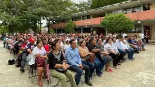 Emprende Gobierno de Claudia Sheinbaum becas para estudiantes en Campeche 