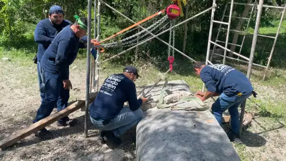 INAH Yucatán preserva patrimonio maya en Aké con labores de restauración
