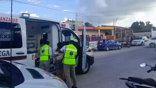 Perro provoca que motocicleta derrape