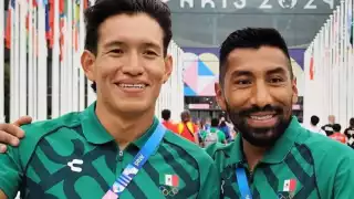 Triatletas mexicanos cierran lejos del podio; ahora van por relevos mixtos en París 2024