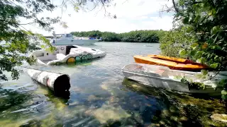 Retirarán alrededor de 50 embarcaciones encalladas en la Laguna Nichupté de Cancún
